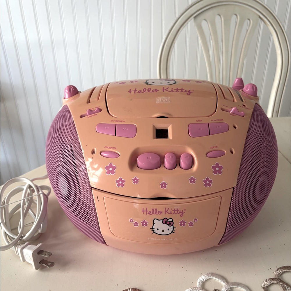Hello Kitty | Portable Audio & Video | Vintage Hello Kitty Pink
